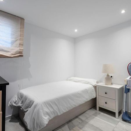 אסטפונה Alcazaba Beach Apartment מראה חיצוני תמונה