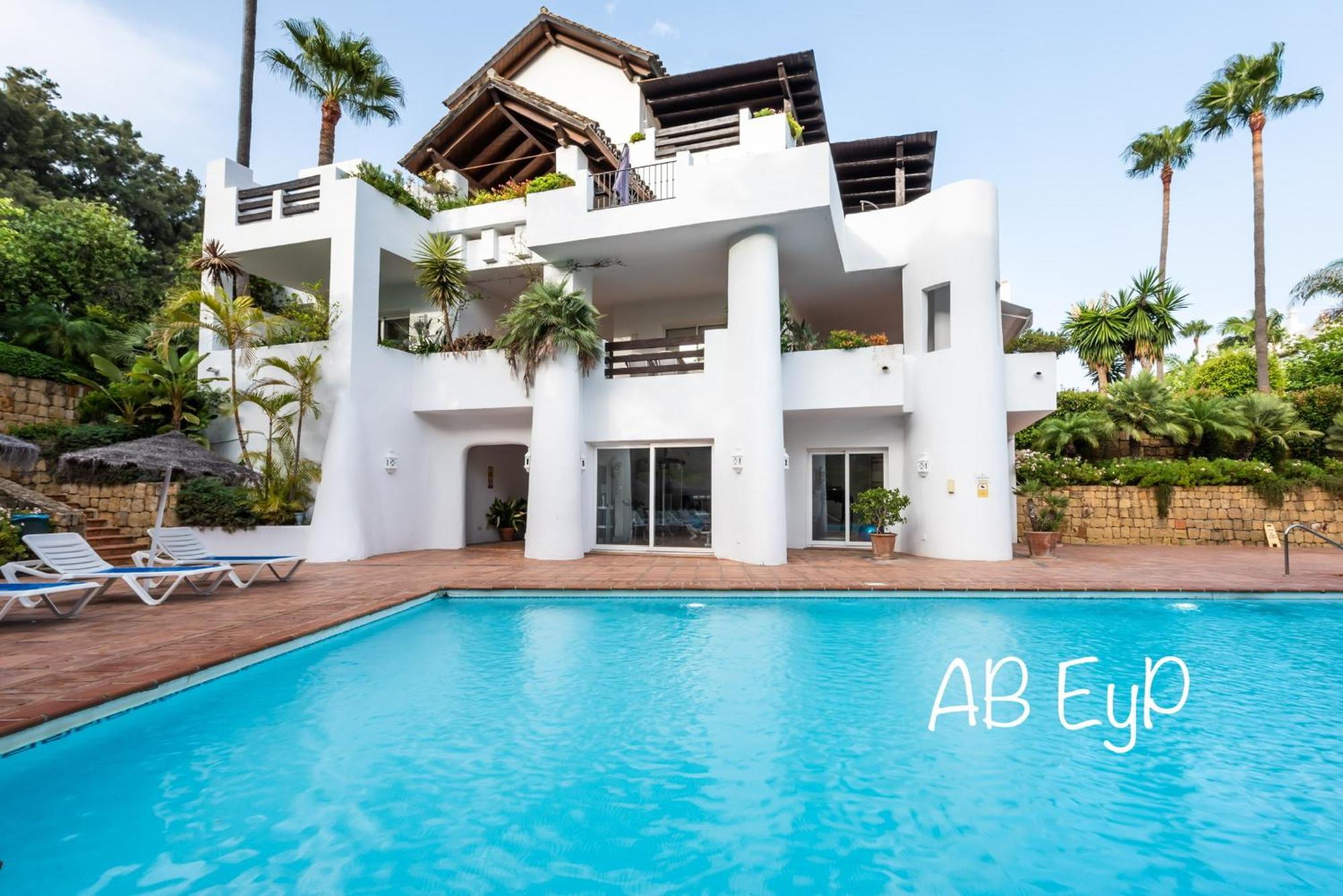 אסטפונה Alcazaba Beach Apartment מראה חיצוני תמונה