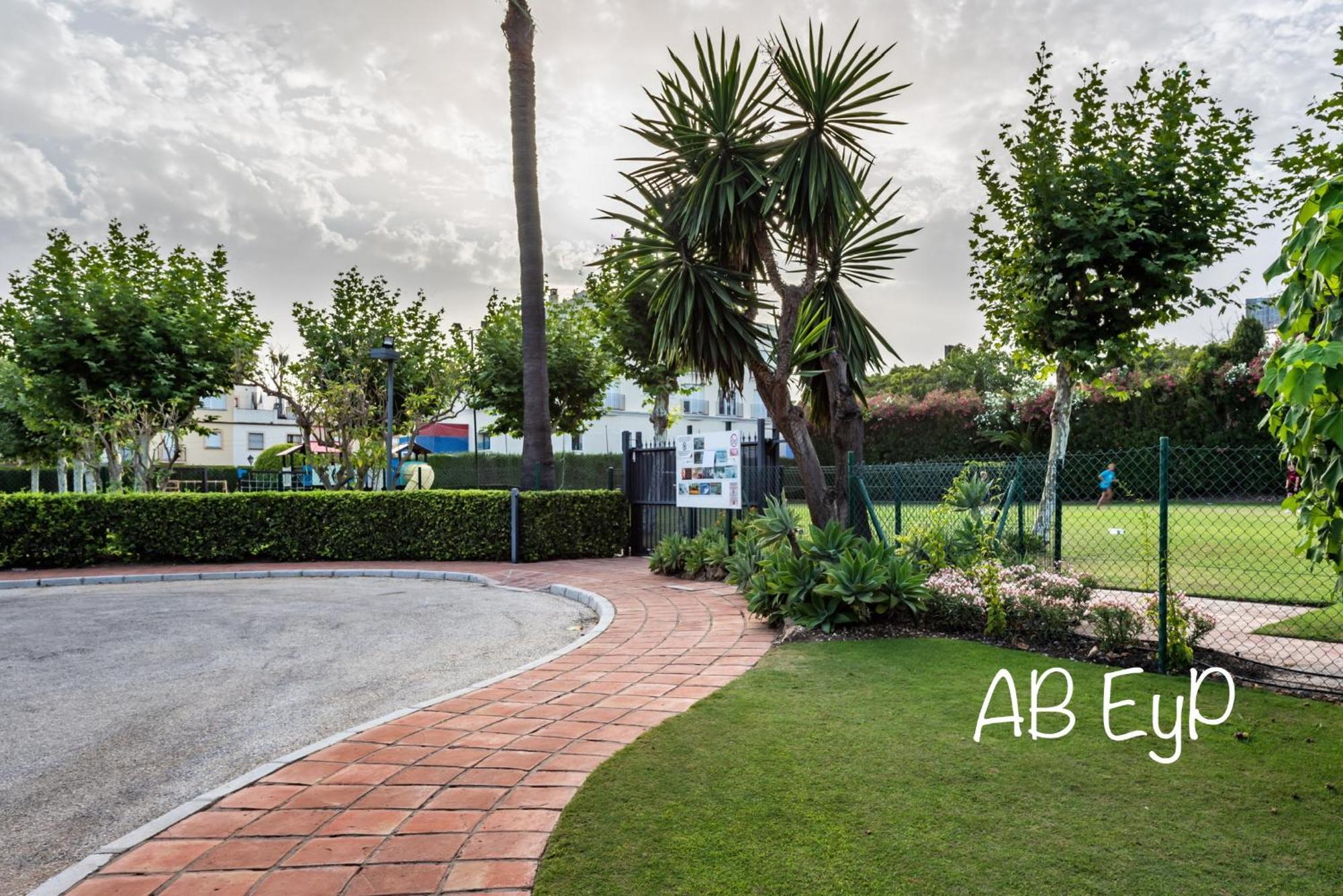 אסטפונה Alcazaba Beach Apartment מראה חיצוני תמונה